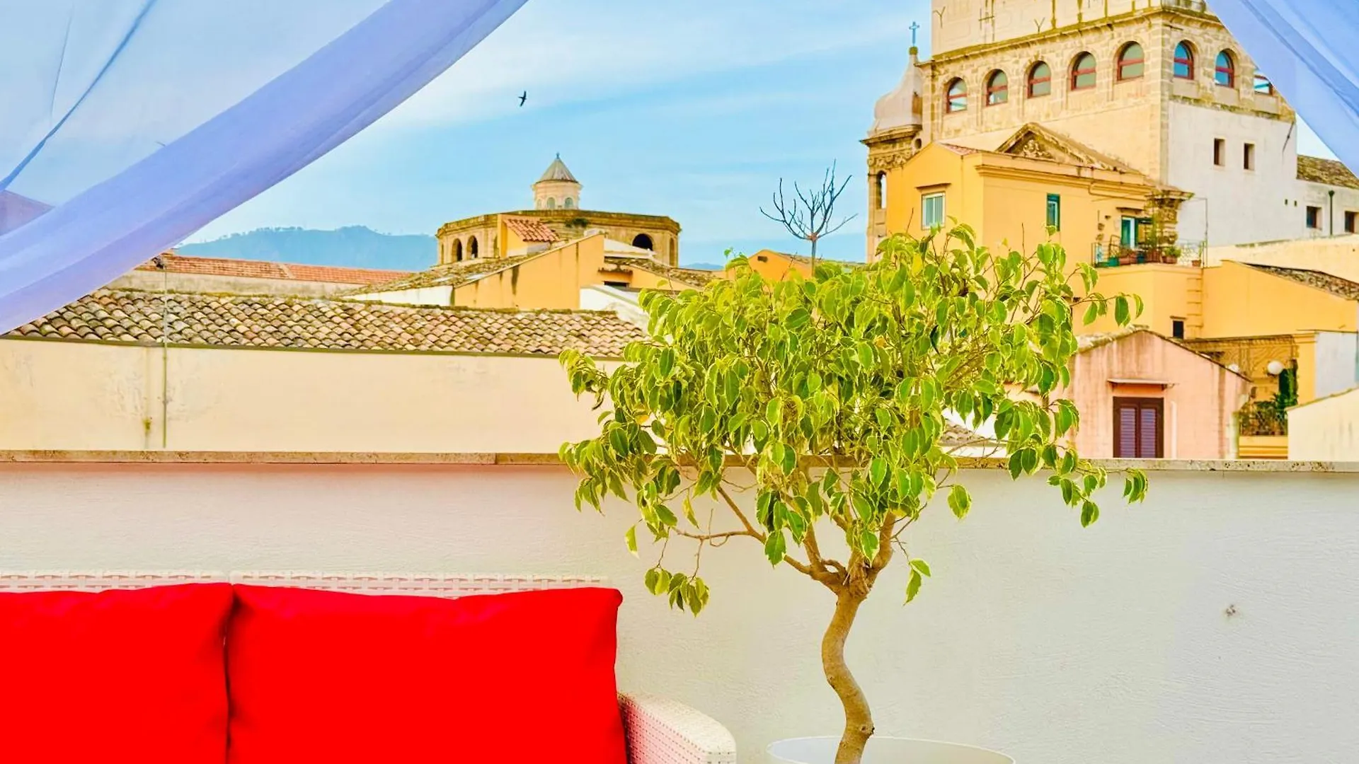 Meetup On The Terrace View With Private Parking Apartment Palermo Italy
